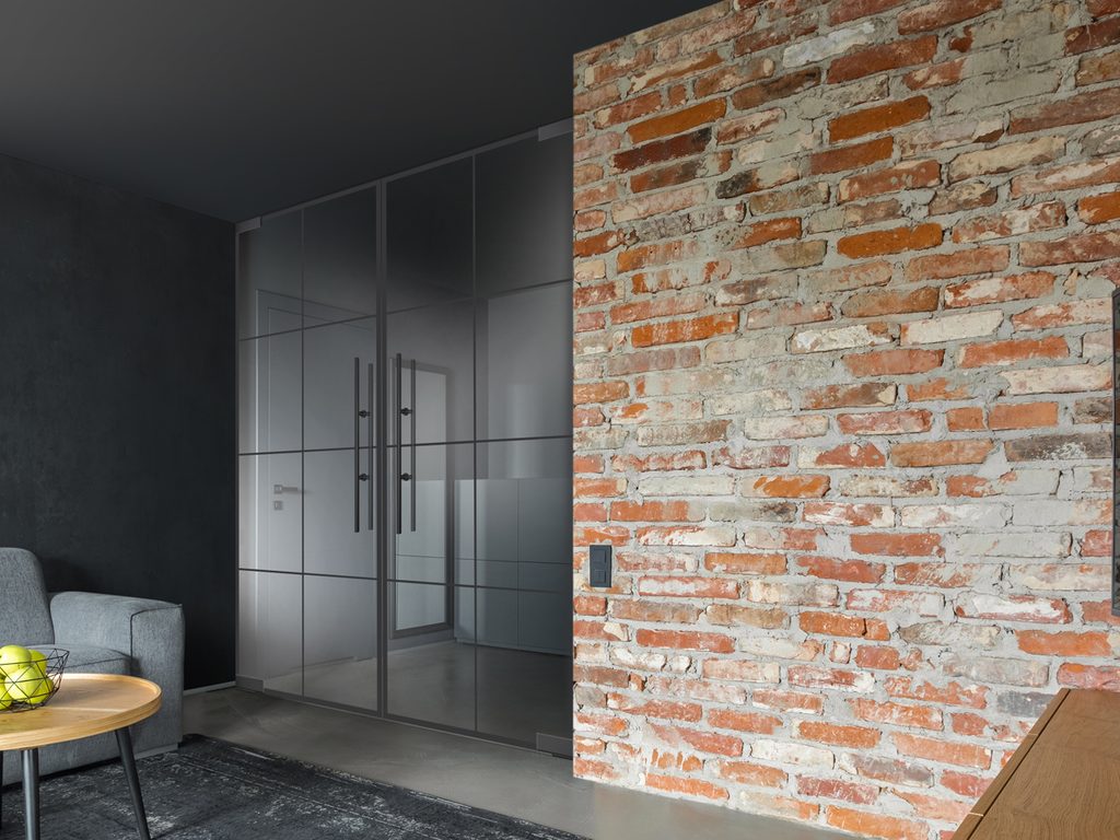 Moderne und neue Glastüren 