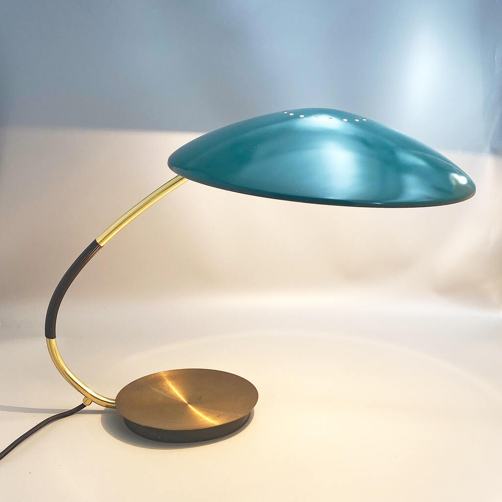 Grüne Kaiser Idell Stativleuchte von Christian Dell im Industriedesign der 1930er Jahre