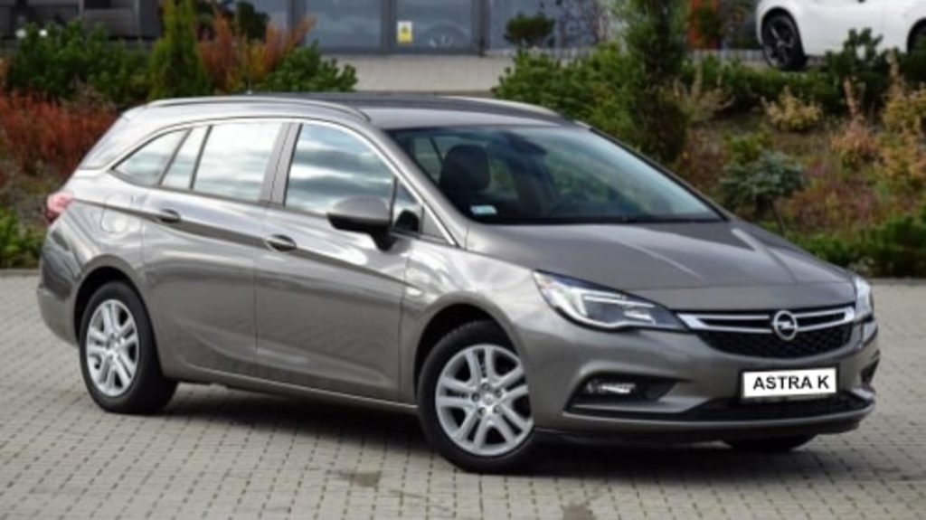 Opel Astra K kombi autókölcsönzés Szolnok