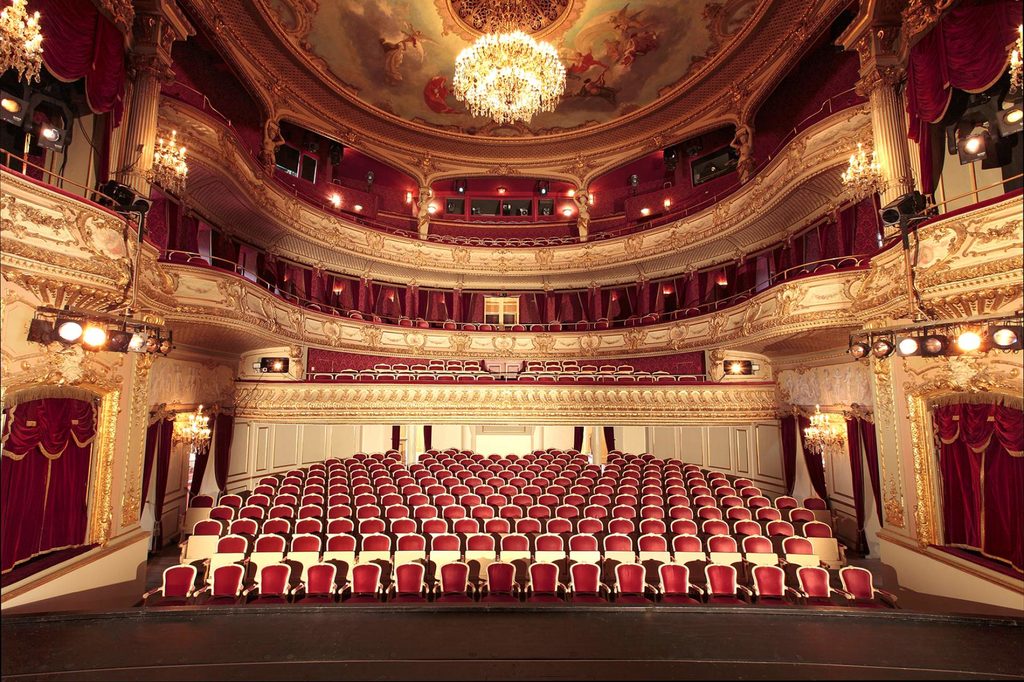 Hotel Merkur Baden-Baden Theater