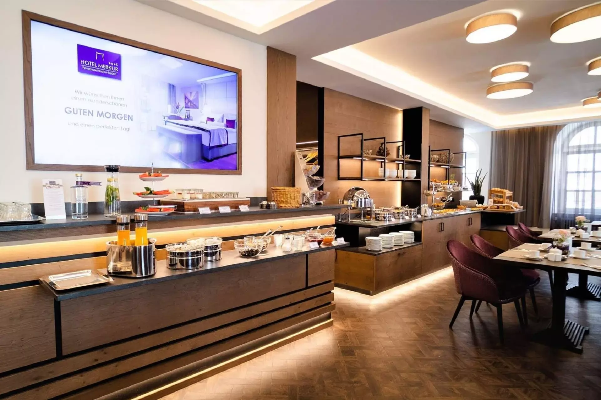 Frühstück im Hotel Merkur in Baden-Baden