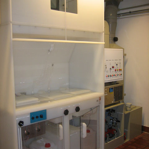 Nassbänke / Wetbenches