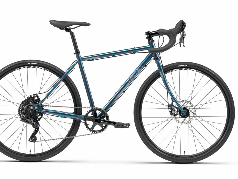 Das Bombtrack Arise SG bleibt seinem rassigen Charakter treu und ist mit WTB Tubeless-Laufrädern ausgestattet, die auch dann einsatzbereit sind, wenn Sie sich entscheiden, eine Startnummer zu tragen. Weitere Infos unter: 
<a href="https://www.bombtrack.com/complete-bikes/arise-sg">www.bombtrack.com</a>