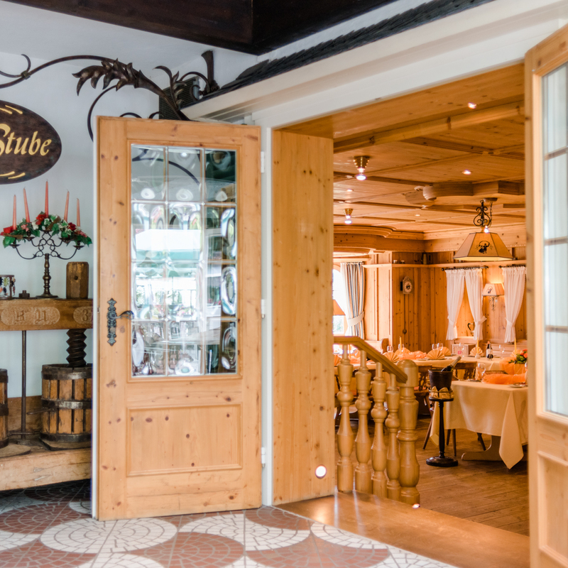 Dorfstube Eingang