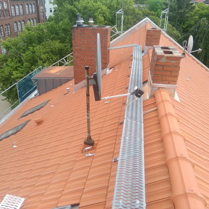 Königstraße - Sanierung der Steildachfläche einschl. Klempnerarbeiten