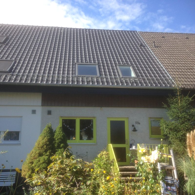 Angermuender Str. - Steildachsanierung Reihenhaus (Mitte)