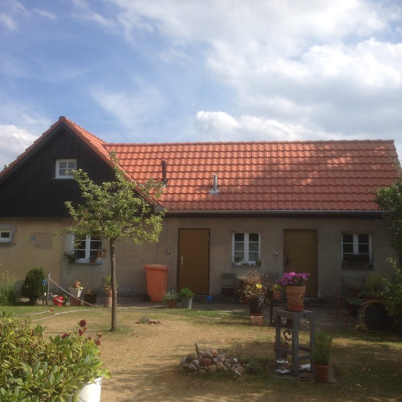 Kronstädter Weg - Sanierung der Steildachfläche einschl. Klempnerarbeiten