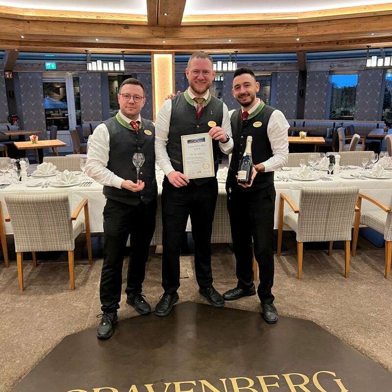 Jan ist bereits seit 5 Jahren Teamleitung vom Service am Gravenberg. Danke!