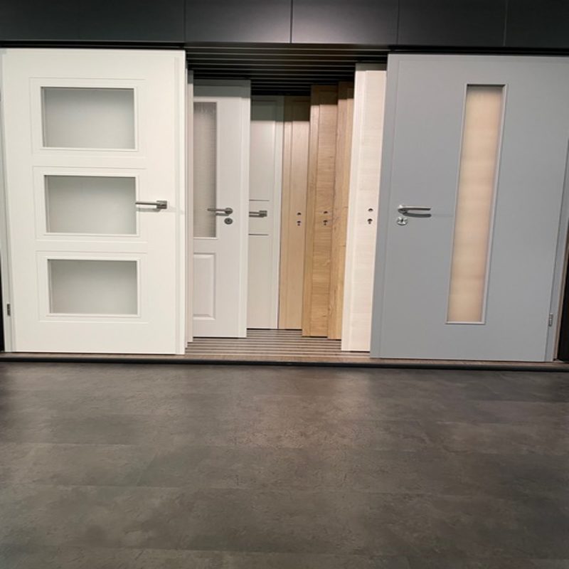 Ausstellungsfläche Türen Hans Peter Mügge