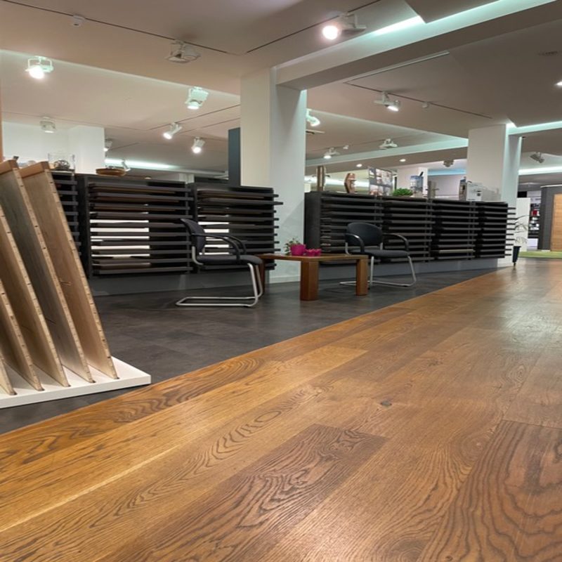 Ausstellungsfläche Böden Hans Peter Mügge